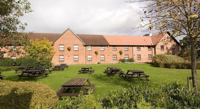 Семейный номер Standard Premier Inn Crewe West