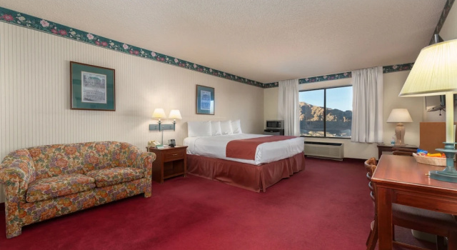Двухместный номер Standard с видом на озеро Hoover Dam Lodge