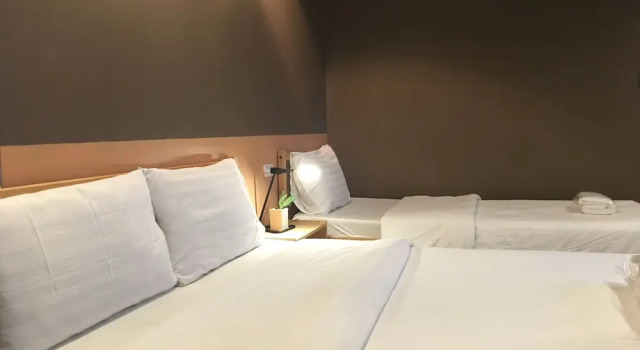 Трёхместный номер Standard Room@Doze