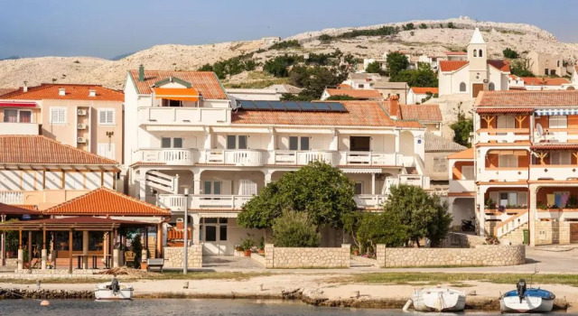 Ferienhaus Rajka, Boek Hotel Kustici Pag