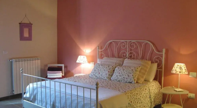 La Mariposa Bed & Breakfast, Book Hotel  