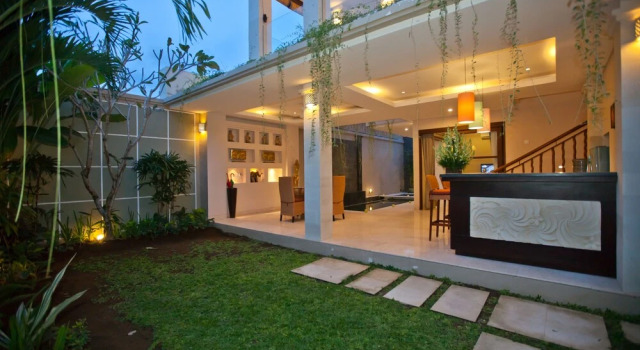 Villa Harmony - Residence, Забронировать Вилла Отели провинции Бали с завтраком, Завтраки