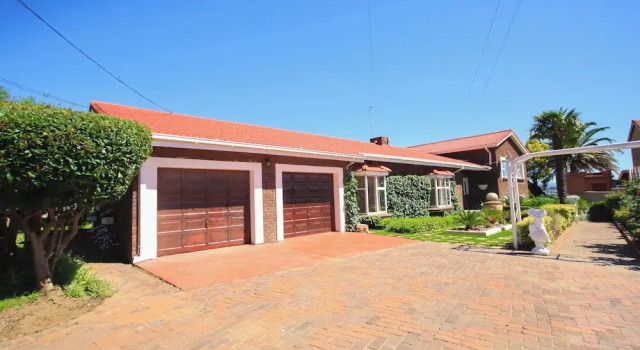 The Advocate Suites Manor, Buchen Sie Ferienhaus Villen in Maseru, Villa