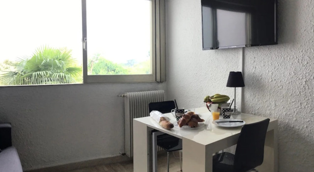 Studio in upscale residence by Weekome