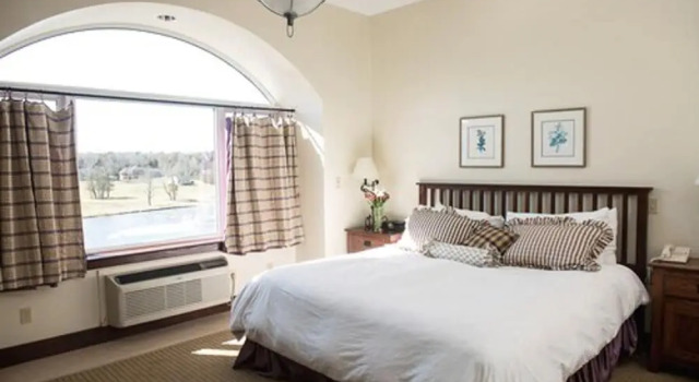 Двухместный номер Standard с видом на бассейн Benmiller Inn & Spa