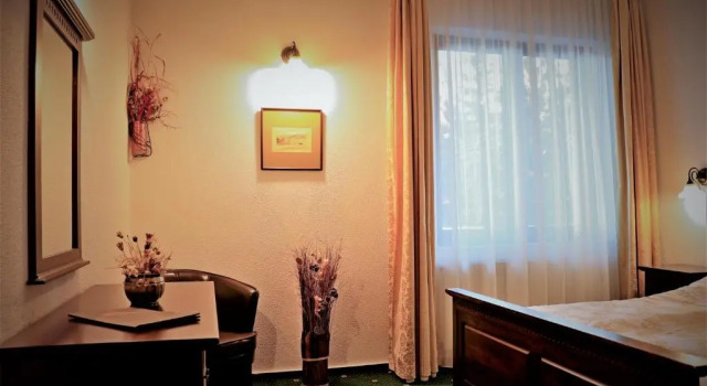 Апартаменты Standard Цокольный этаж Hotel Regal
