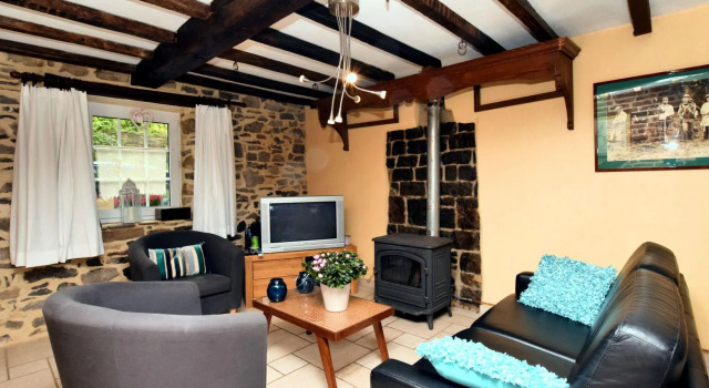 Vintage Holiday Home in Durbuy With Terrace, Garden, Parking