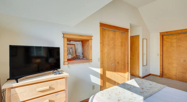 Апартаменты с 4 комнатами с балконом Spacious Ouray Townhome - Walk to Hot Springs!