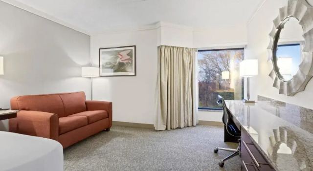 Номер Executive Woodcliff Hotel and Spa