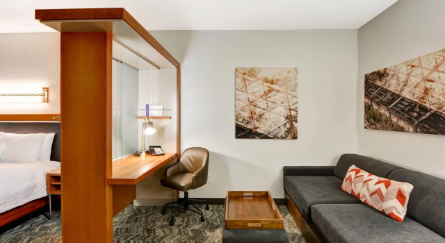 Четырёхместная студия SpringHill Suites Denver at Anschutz Medical Campus
