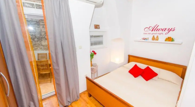 Studios Anna, Забронировать Отель Ровинь Rovinj Riviera, рядом с Пристань для яхт Ровиня