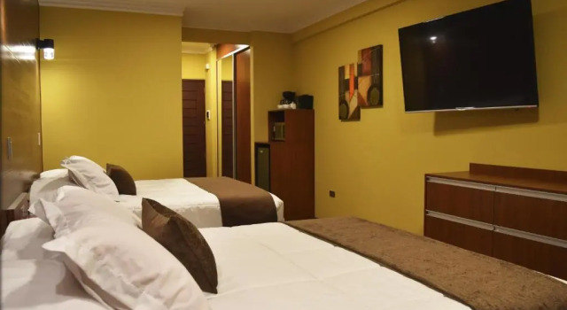 Selenza Apart Hotel, Varaa Hotelli Cochabamba Cochabamba Region, lähellä Cala Cala