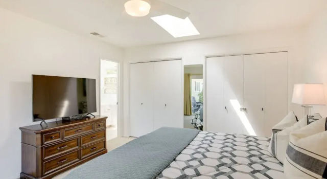 Lakefront Grover Beach Home ~ Walk to Ocean, Забронировать Дом для отпуска Гровер-Бич Pismo Beach and Vicinity