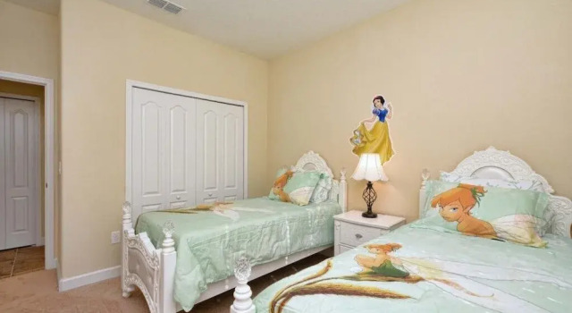 Paradise Palms-5 Bedroom w/pool - 3507PP Home by RedAwning