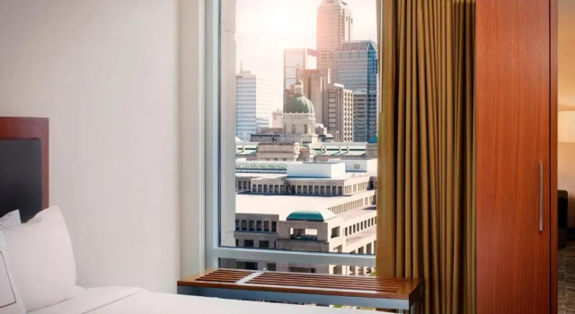 Двухместная студия с красивым видом из окна SpringHill Suites Indianapolis Downtown