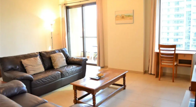 Large 1 Bed - Affordable fully furnished 1BR with balcony and a great marina view! - LSE, Забронировать Отель Джумейра , рядом с Dubai Marina Yacht Club