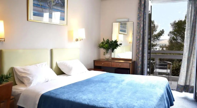 Двухместный номер Standard с видом на парк Karystion Hotel