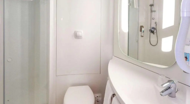 Двухместный номер Standard ibis Cholet