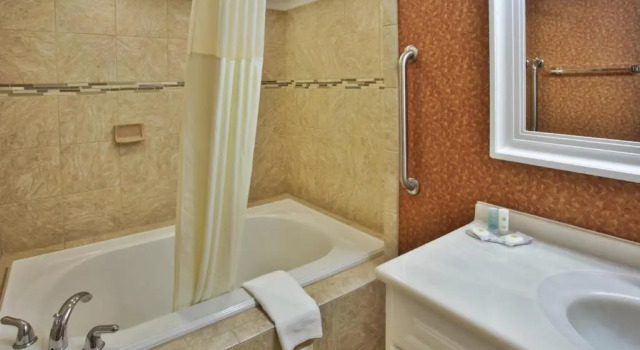 Номер Standard Comfort Inn Chester - Richmond South