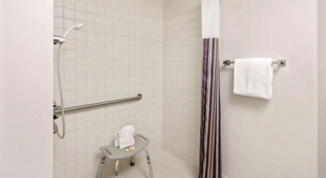 Номер Standard La Quinta by Wyndham Naples East