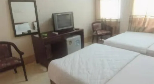 Nam Phuong Hotel(Khách sạn Nam Phương), Забронировать Отель Отели Хошимина с парковкой, рядом с Зоопарк и ботанический сад Хошимина, Парковка