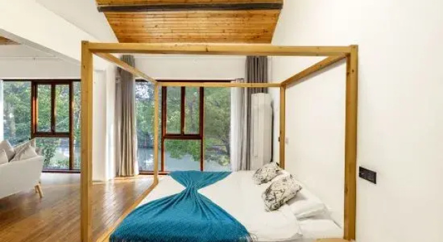 Люкс с видом на реку Yiyun Boutique Inn (Tongli Juepin Design)