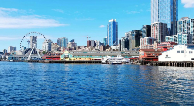 Hosteeva Modern Condo w Lake Views, Rezerwuj Hotel Seattle Waszyngton, w pobliżu Guidepost