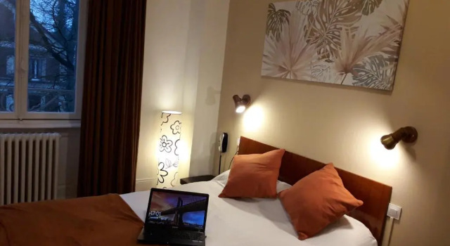 Двухместный номер Standard Hotel de France
