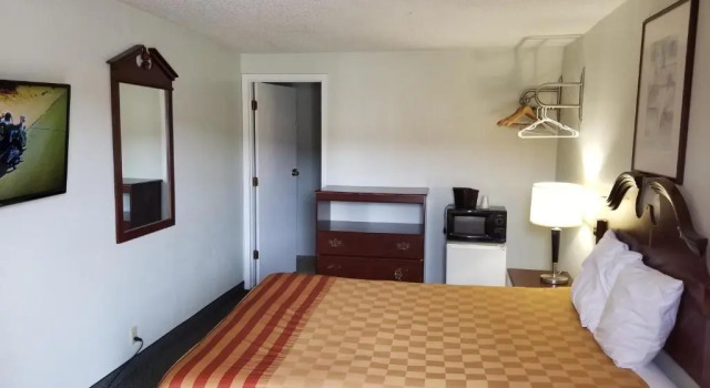Budget Host Inn Eagan, Varaa Hotelli Eagan Minnesota