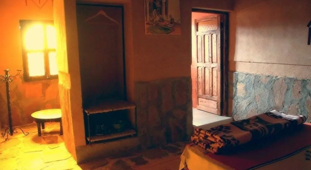 Auberge Kasbah Ennakhile, Rezerwuj Hostel Hotele w Souss-Massa-Draa z basenem, Basen