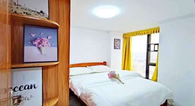 Семейный люкс с 3 комнатами Yingxin Homestay (Guangxi University)
