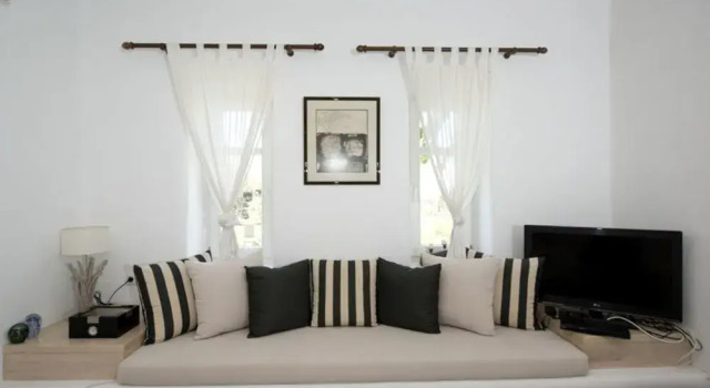 Ornos Suites