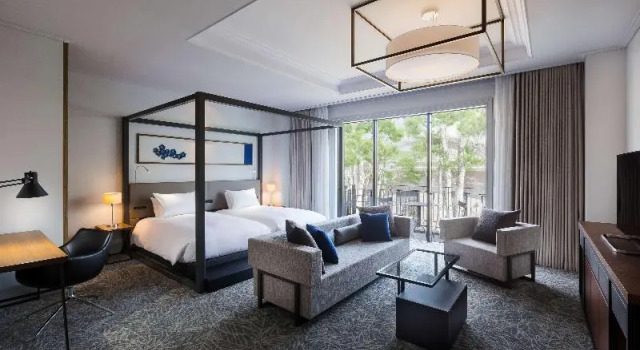 Двухместный номер Standard с балконом Kyukaruizawa Kikyo, Curio Collection by Hilton