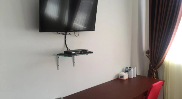 Opriss Hotel, Rezerwuj Hotel Parapat Sumatra