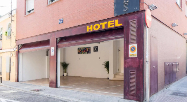 Di Carlo Hotels Madrid, Забронировать Отель Тетуан Мадрид