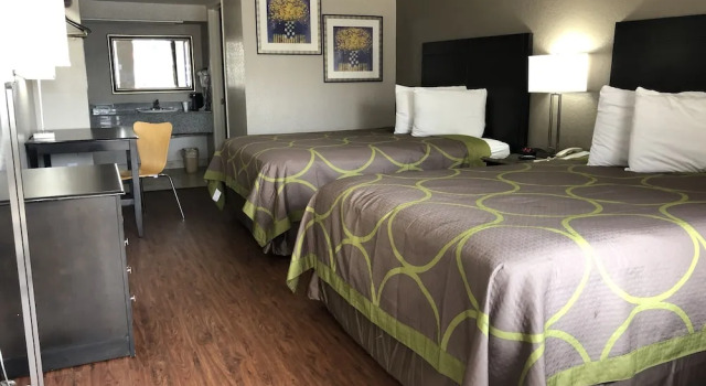 Mobility Accessible номер Super 8 by Wyndham San Antonio Downtown/Alamo