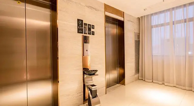 City Comfort Inn Nanning Baisha Avenue, Rezerwuj Hotel Hotele w Nanning z parkingiem, Parking