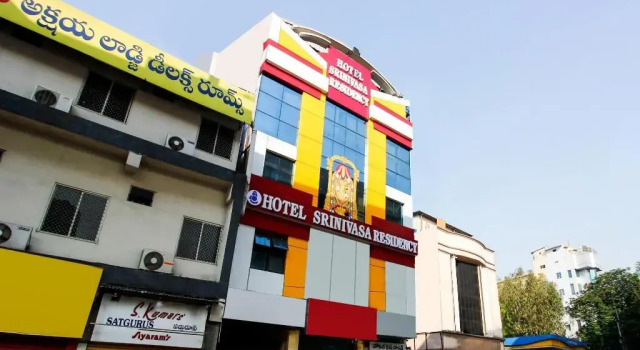 Hotel Srinivasa Residency by OYO Rooms, Rezerwuj Hotel Hajdarabad 
