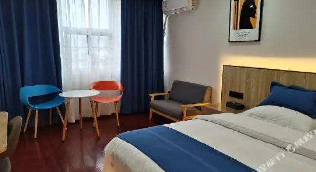 Люкс Tianyi Business Hotel