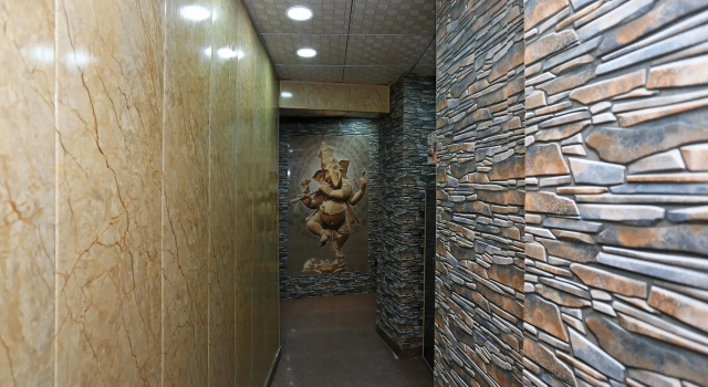 OYO 18782 Hotel Mannat