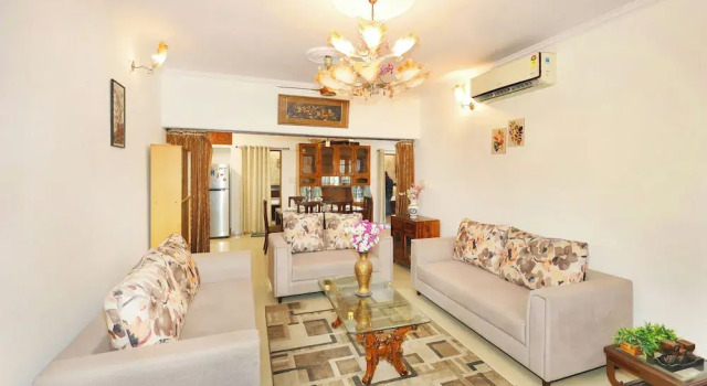 Amber Crest by Redolive10min ~airportdelhi2bhk, Забронировать Апартаменты/квартира Отели Нью-Дели с парковкой, Парковка