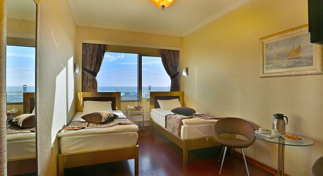 Одноместный номер Standard Grand Madrid Hotel