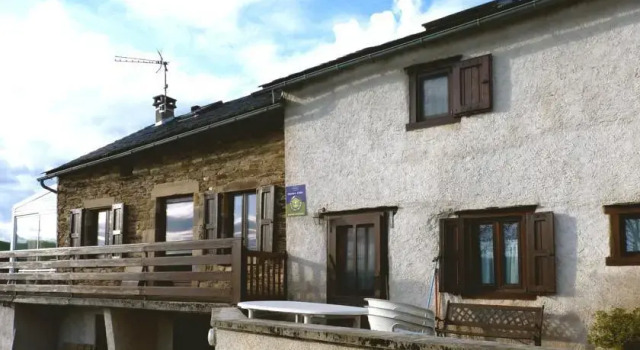 Chez Lucien, Rezerwuj Hotel Tréban Tarn