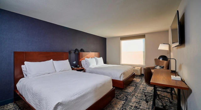 Четырёхместный номер Standard Four Points by Sheraton Cleveland-Eastlake