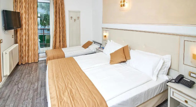 Трёхместный номер Standard с видом на сад Hotel Lido Blu - Surf & Bike