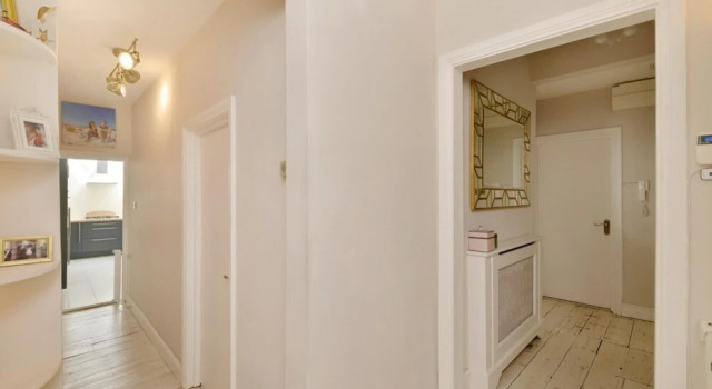 The Brent Studio - Charming 2bdr Flat With Parking and Garden