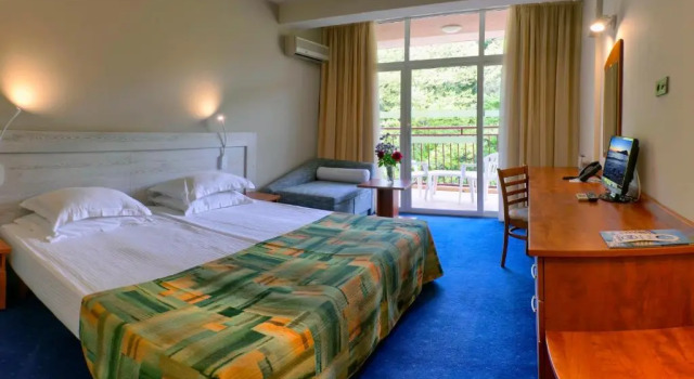Двухместный номер Standard с балконом и с видом на парк Luna Beach Hotel - All Inclusive