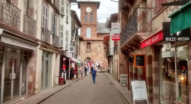 Maison Bidegain Berria, Varaa Hotelli Ispoure 
