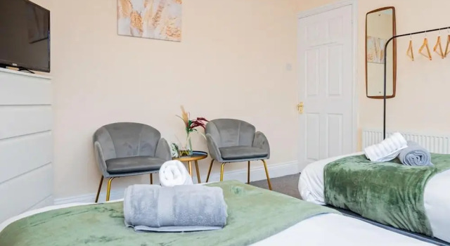 Cosy Birmingham House With 3 Bedrooms, Varaa Lomakoti Mökit kohteessa Merseyside, Mökki