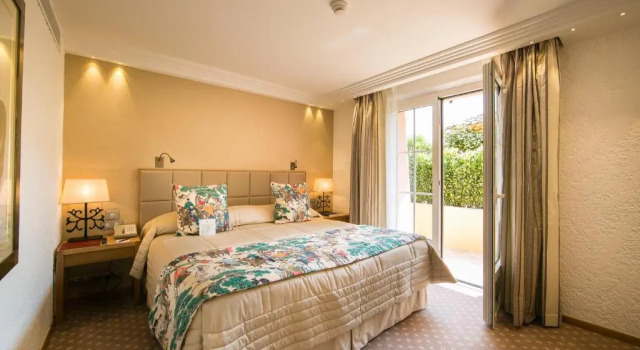 Люкс Hotel Byblos Saint-Tropez